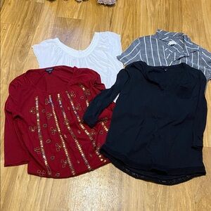 Bundle of Lucky Brand/LOFT & Universal Thread tops; size Medium